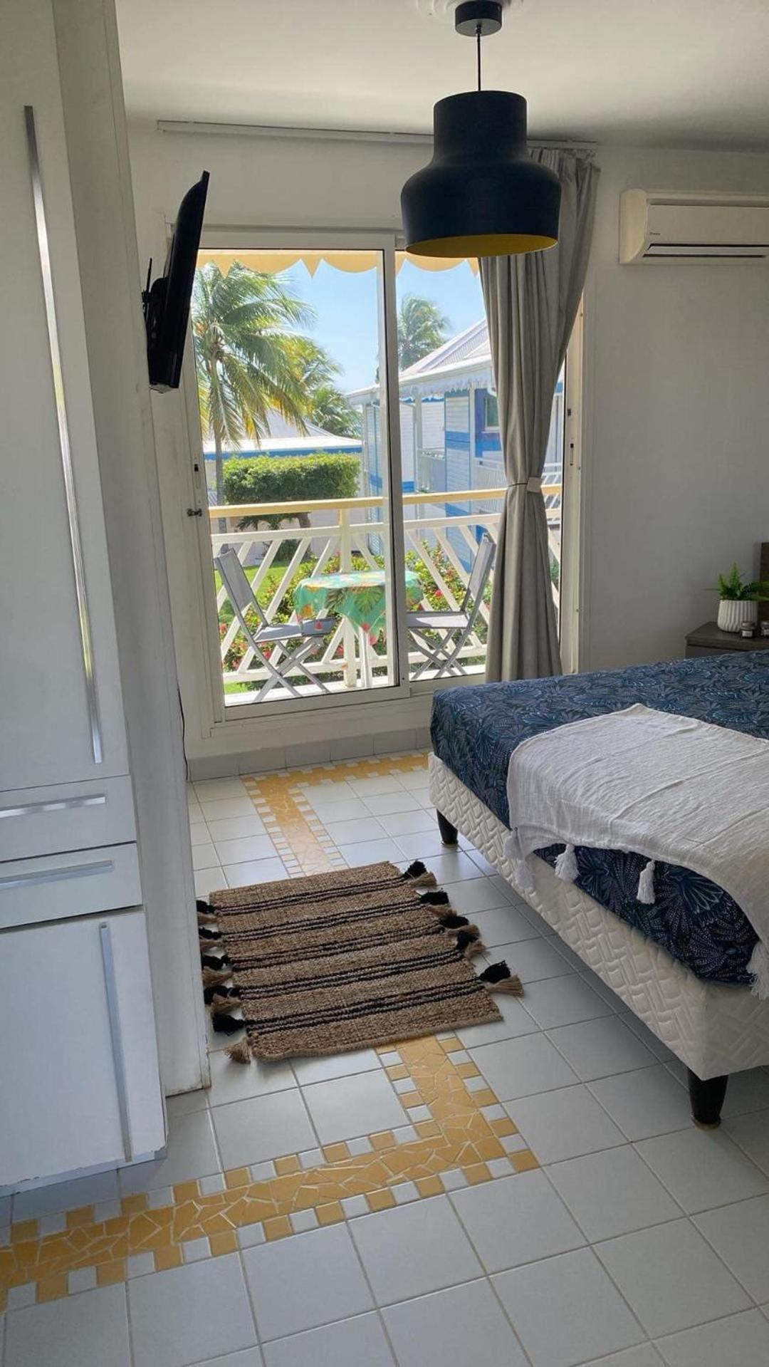Studio Bord De Mer Avec Piscine - Le Manganao, Saint-Francois エクステリア 写真